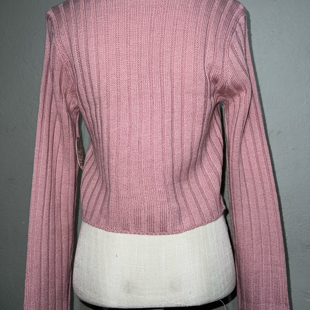 New - Picture 3 of 4
